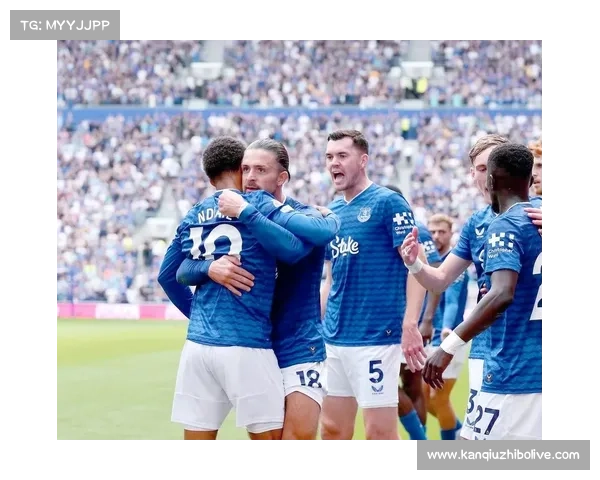 伯恩利11轮不胜后终取胜,主场2-1逆转埃弗顿